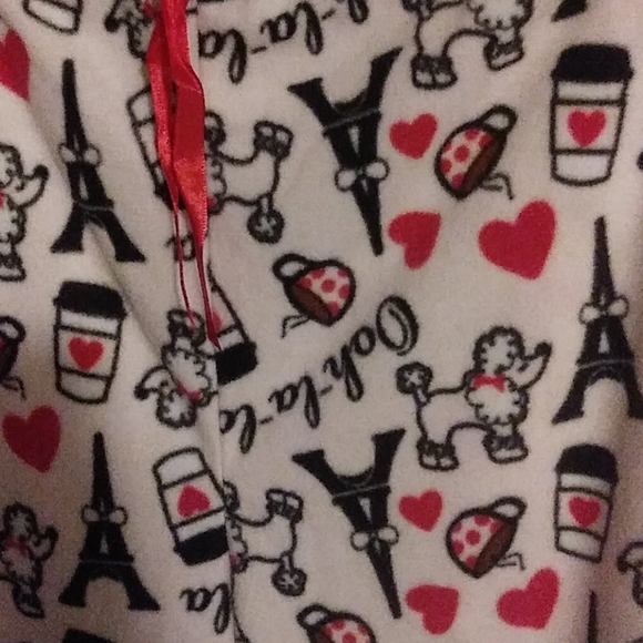 Pjs - Picture 4 of 4